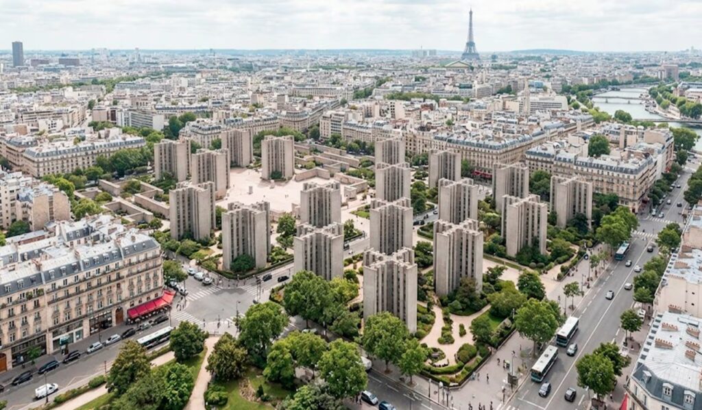 Le Corbusier's never-realized plan to demolish an entire 240-hectare neighborhood of Paris