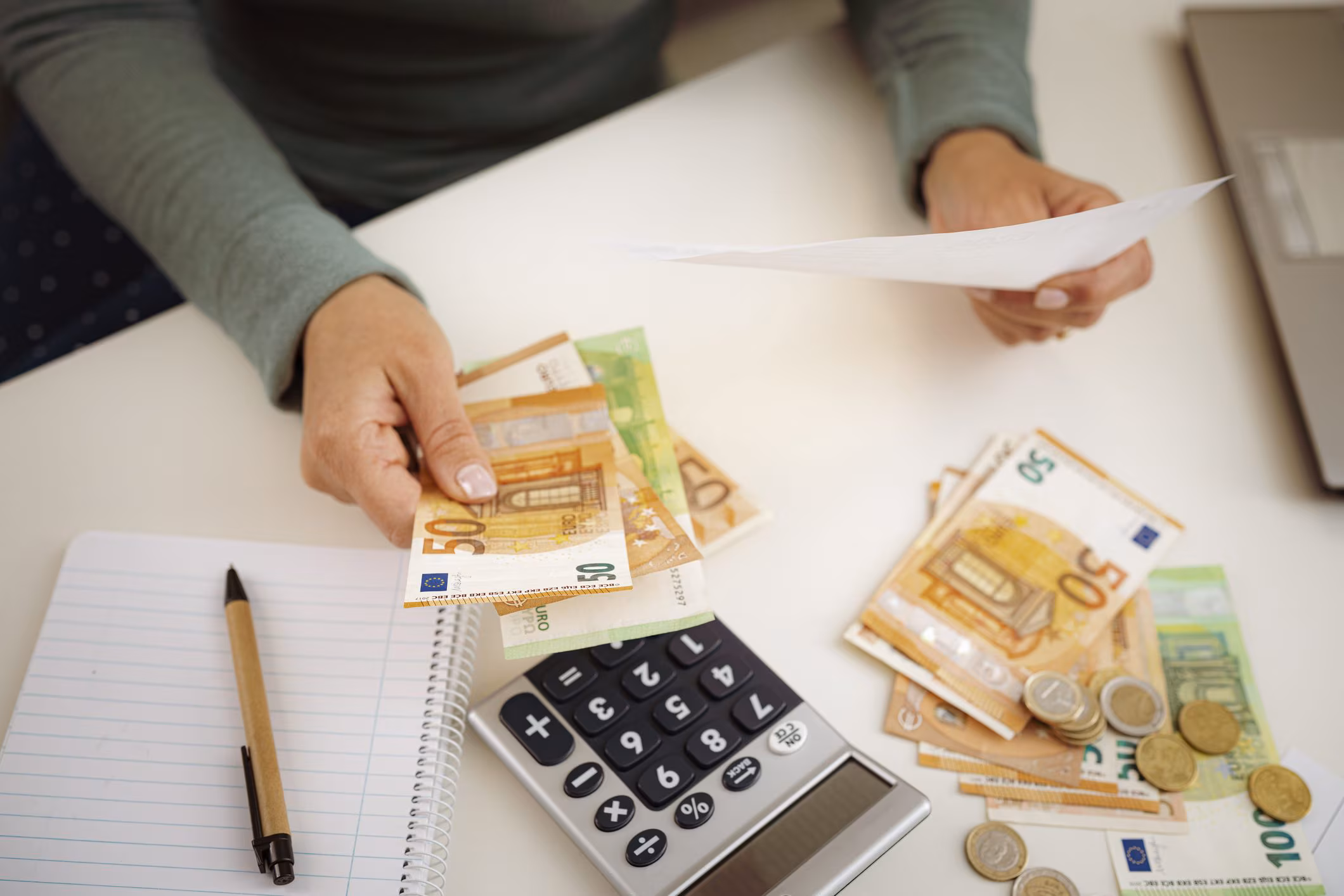 How much we earn per hour in Italy, Eurostat data: 13.05 euros gross, it is less than the European average
