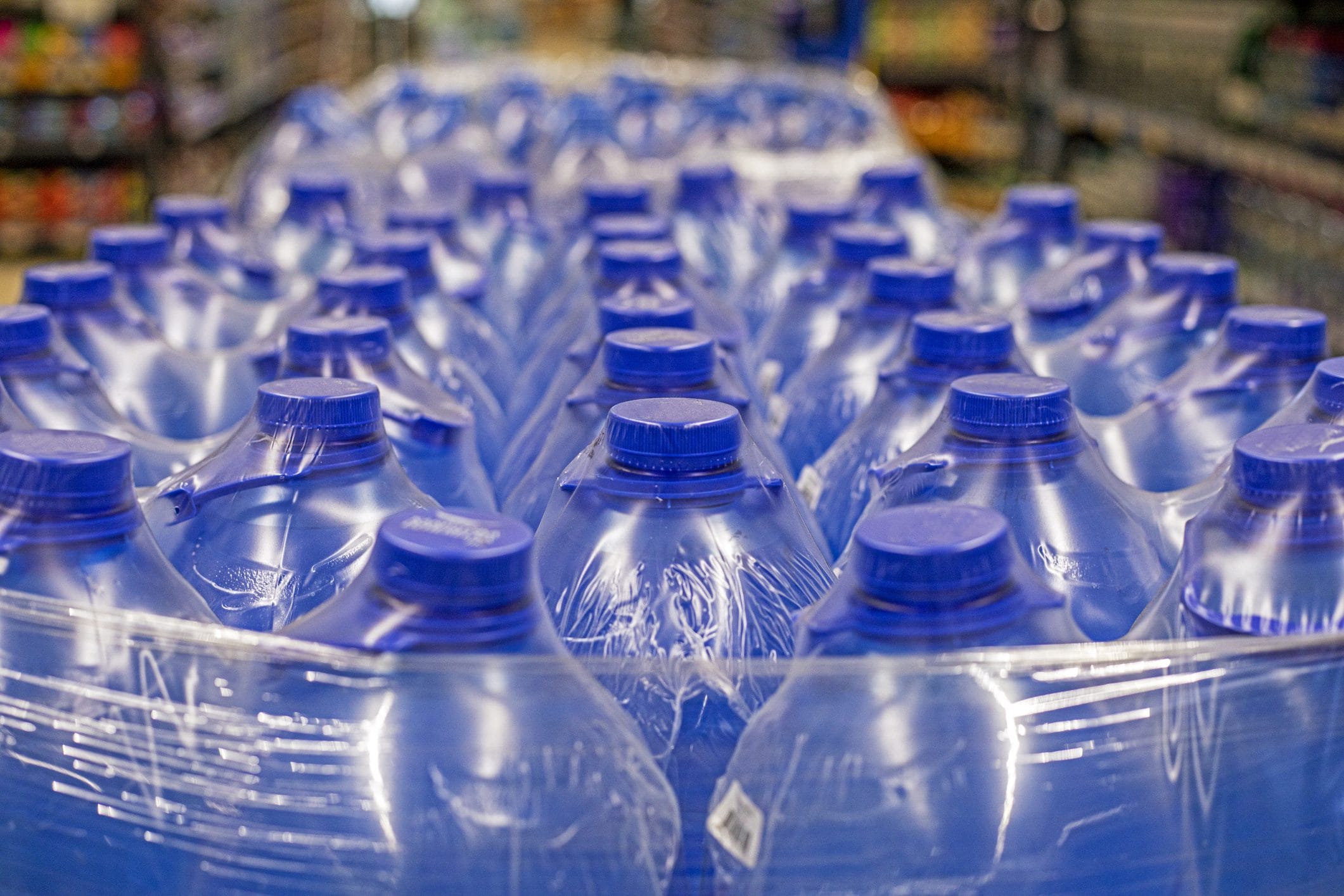 The EU will ban single-use plastic packaging from 2030: what changes for fruit and water packaging