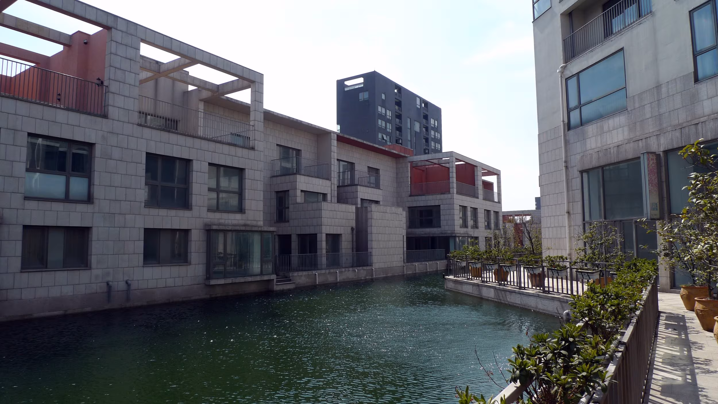 Pujiang is Gregotti's Italy-themed city in Shanghai, China: it adopts Roman settlement principles