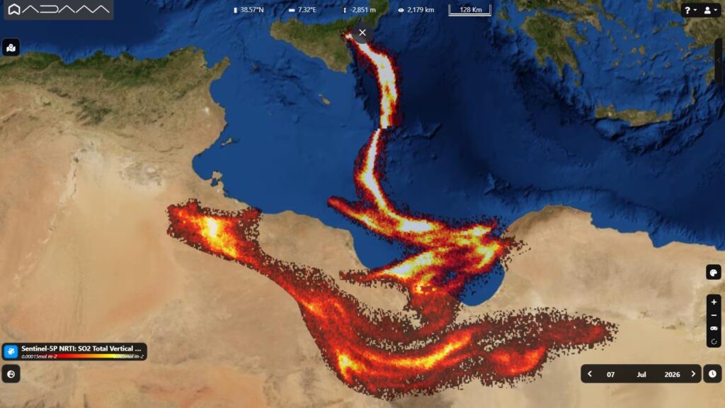 Etna eruption, the plume of sulfur dioxide reached North Africa: the satellite photo