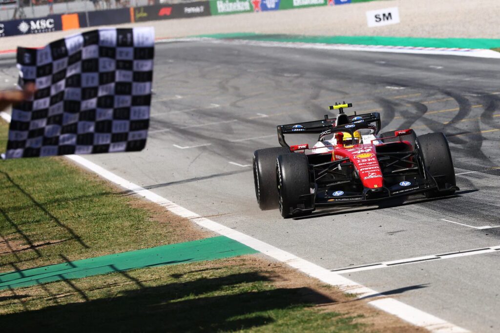Lewis Hamilton, all the records of the most successful driver in Formula 1: 7 times world champion