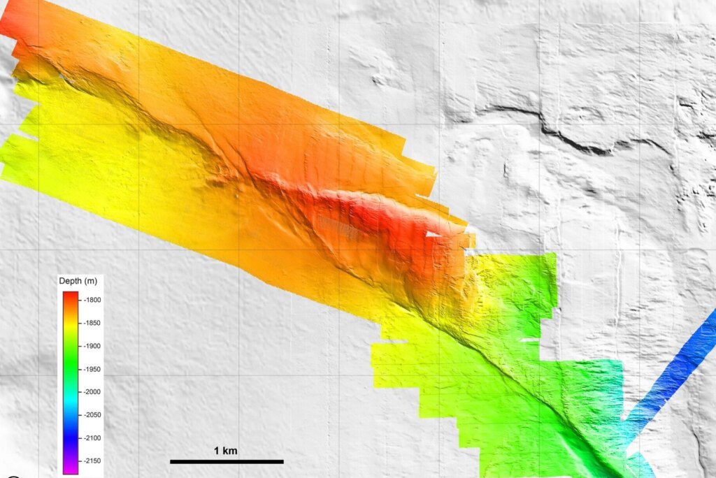 The 80km North Alpheus fault in the Ionian Sea has been mapped for the first time: it is responsible for Md 6 earthquakes