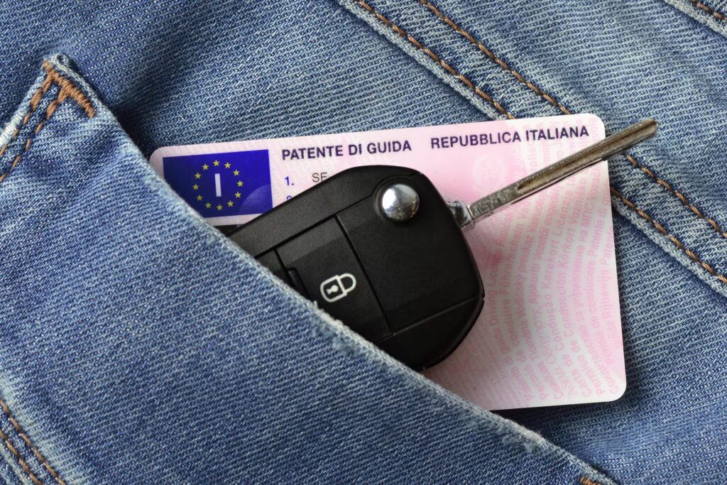 Why you need a license to drive and when it was born: it's a question of safety