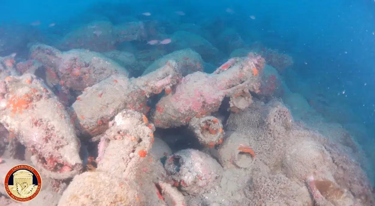 A Roman wreck discovered in Mazara del Vallo from the 1st-2nd century BC at 46m depth with hundreds of amphorae