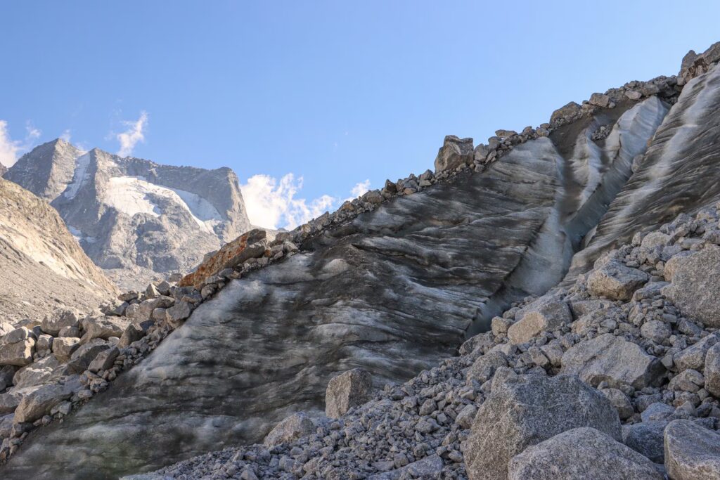 Landslides in the Alps are more frequent due to the heat: it favors the accelerated melting of ice