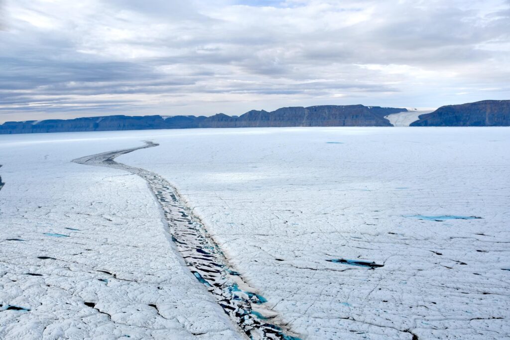 A 76km2 iceberg broke away from the Petermann glacier in Greenland: it is as big as San Marino