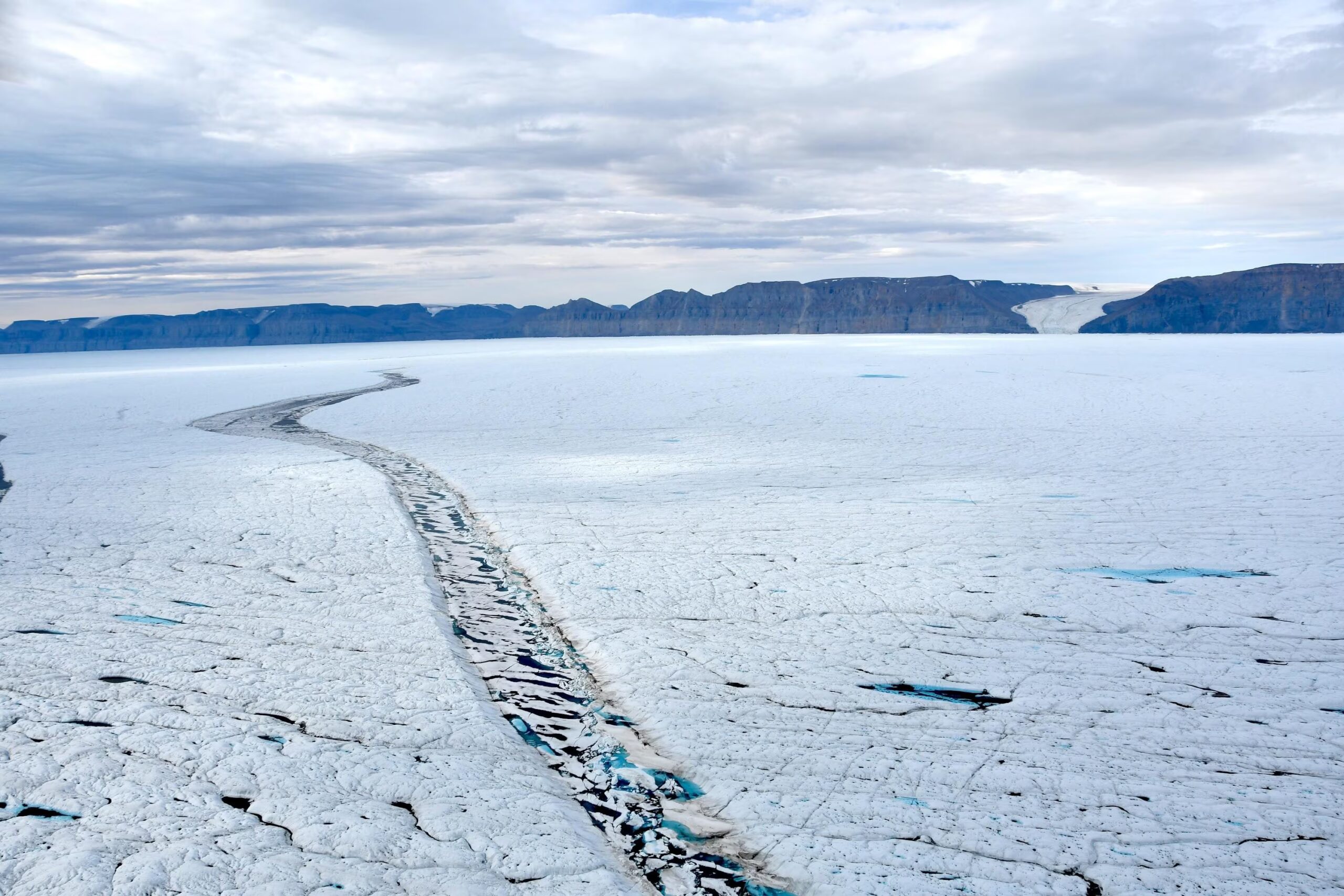 A 76km2 iceberg broke away from the Petermann glacier in Greenland: it is as big as San Marino