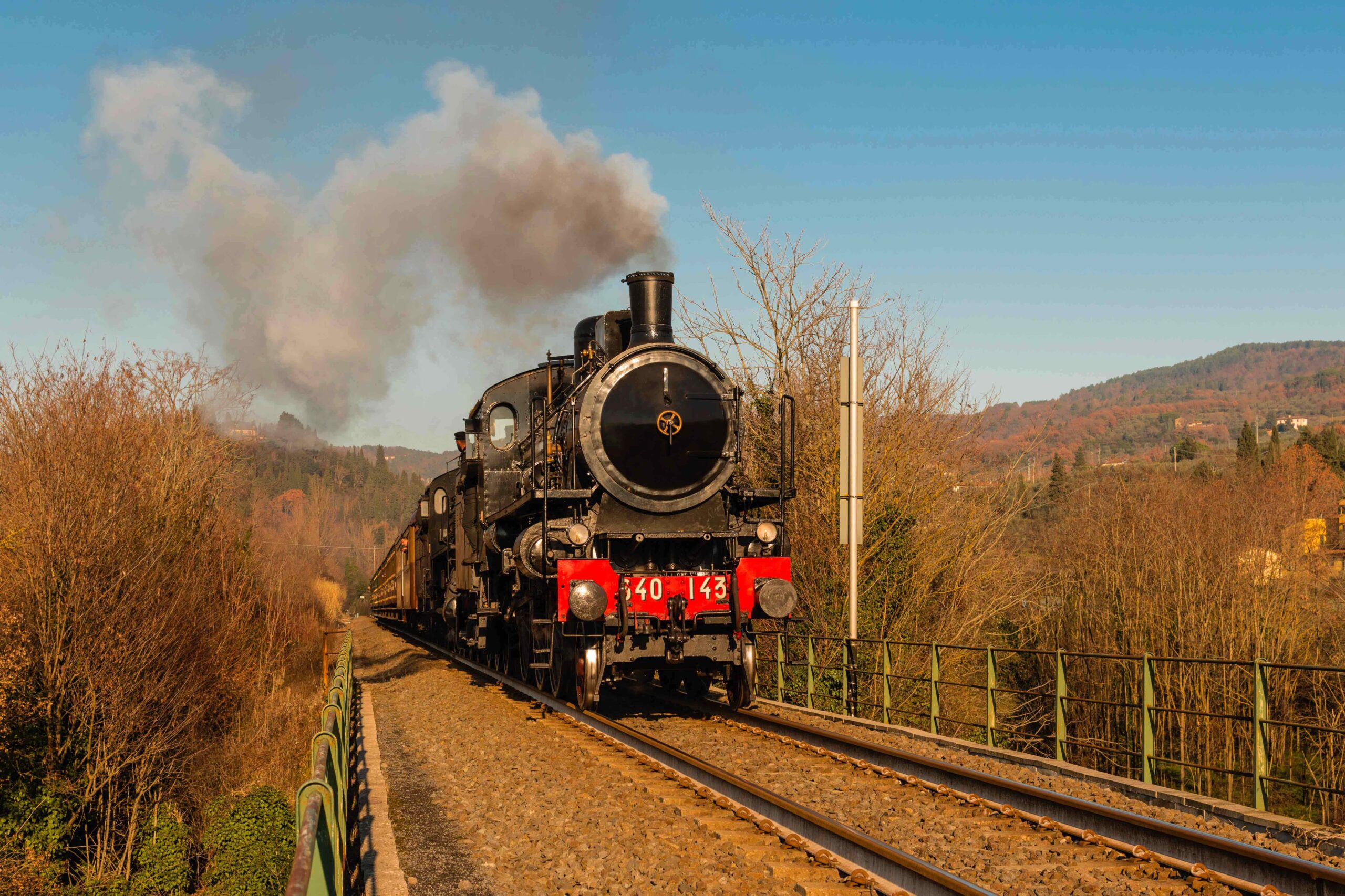 From the Parks railway to the Monferrato railway, 13 lines of historic trains that travel for 1000 km