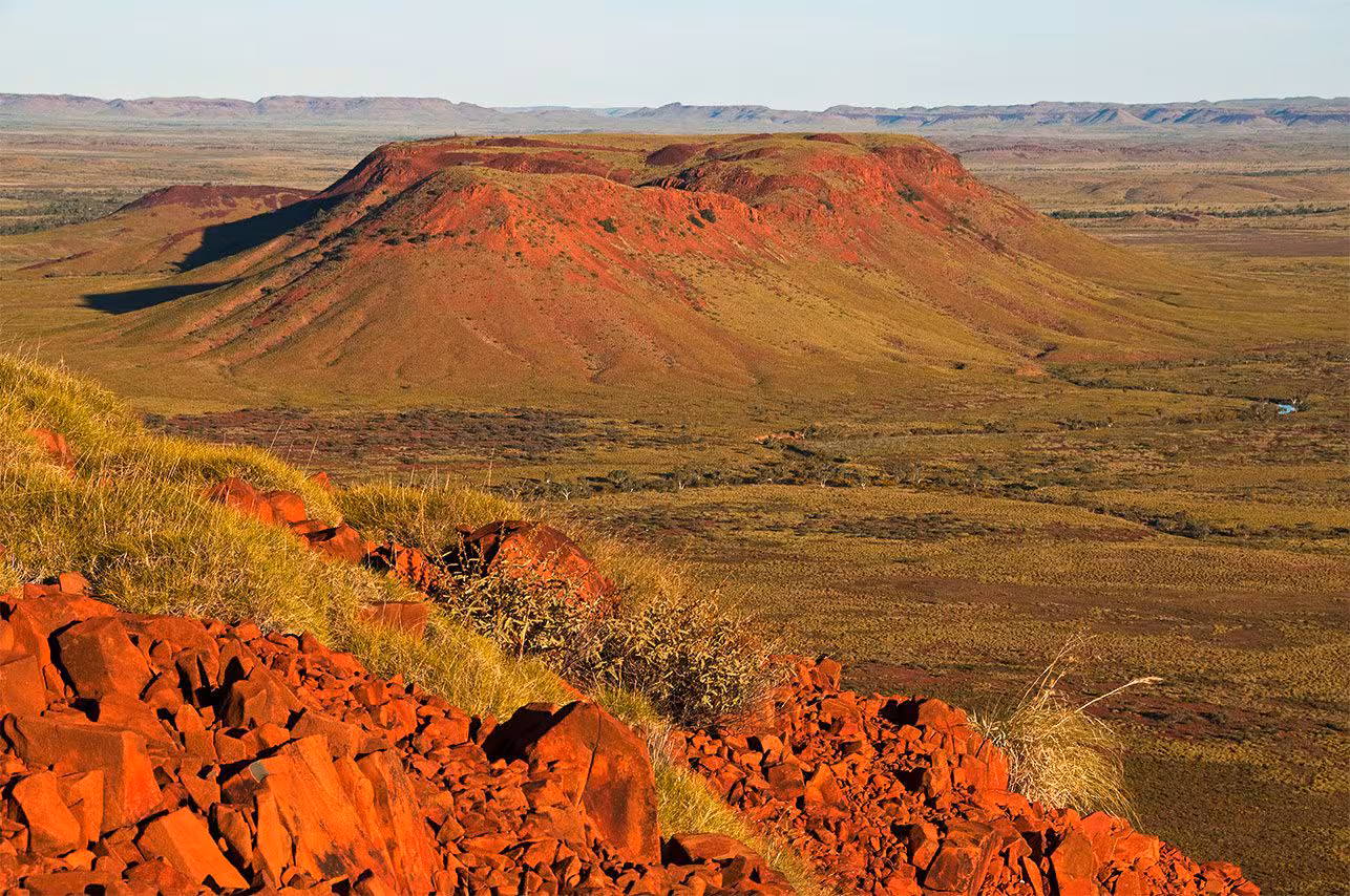 The oldest meteor crater on Earth discovered in Australia: North Pole Dome is 3 billion years old