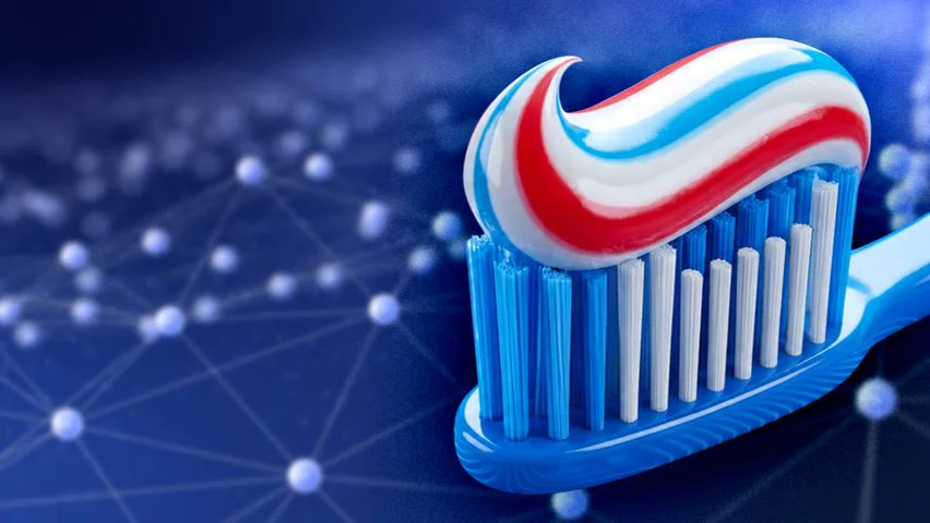 Toothpaste contains fluoride: it serves to form a protective shield on the enamel