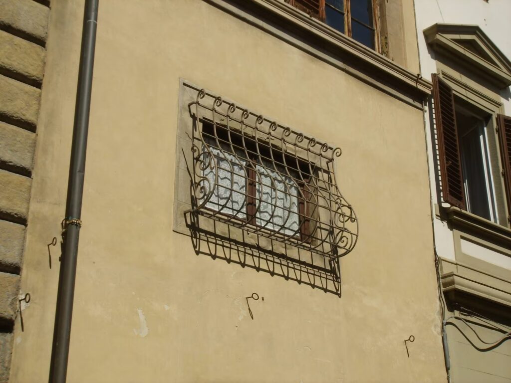 Why do some windows have curved grates: in architecture they are used to have external space and ventilation