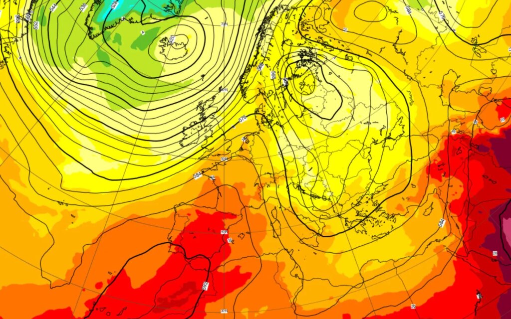 First taste of autumn with rain and storms on the way, is the heat over? How long will the bad weather last?