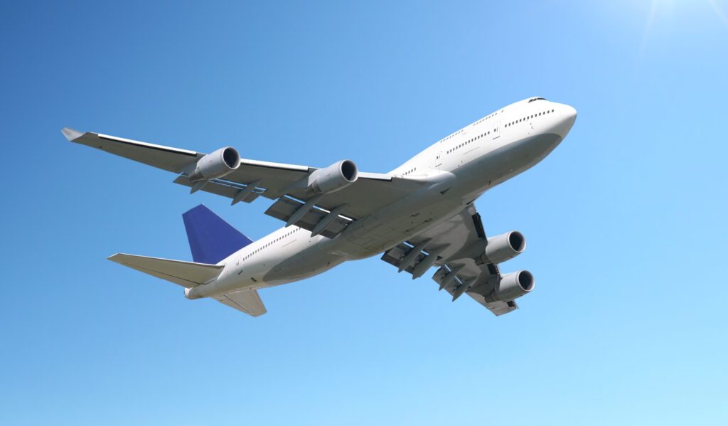 Why most airliners are white: a question of heat and wear