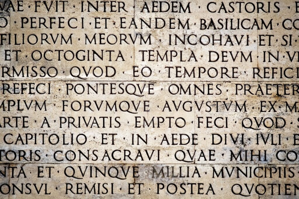 Latin returns to middle schools: what changes and what is the point of studying it in 2026
